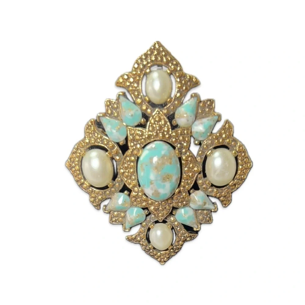 Vintage Sarah Coventry Remembrance Goldtone Faux Turquoise and Pearl Brooch